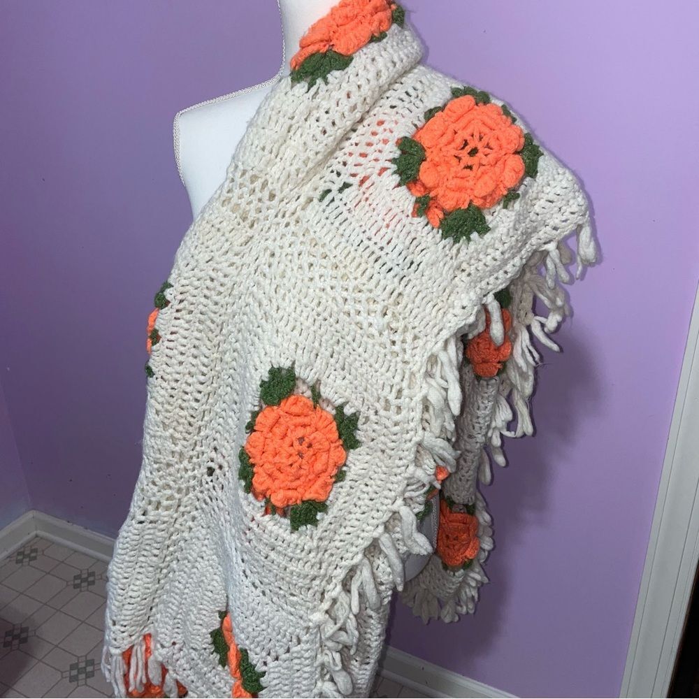 Vintage Handmade Crochet Knit Throw Blanket 3D Texture Rose Cottagecore Boho